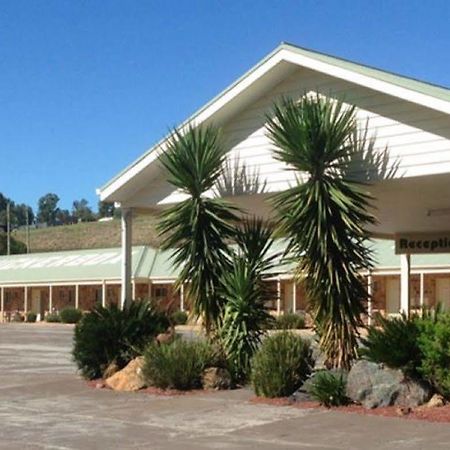 Tuckerbox Motor Inn Gundagai Kültér fotó