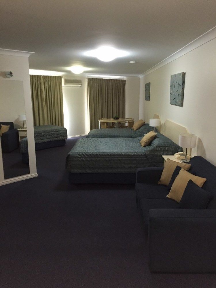 Tuckerbox Motor Inn Gundagai Kültér fotó