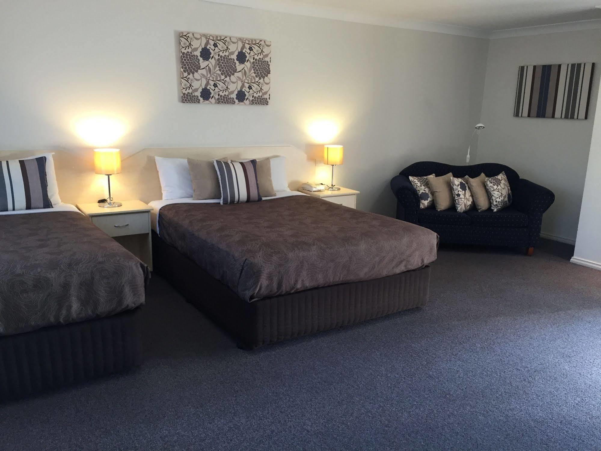 Tuckerbox Motor Inn Gundagai Kültér fotó