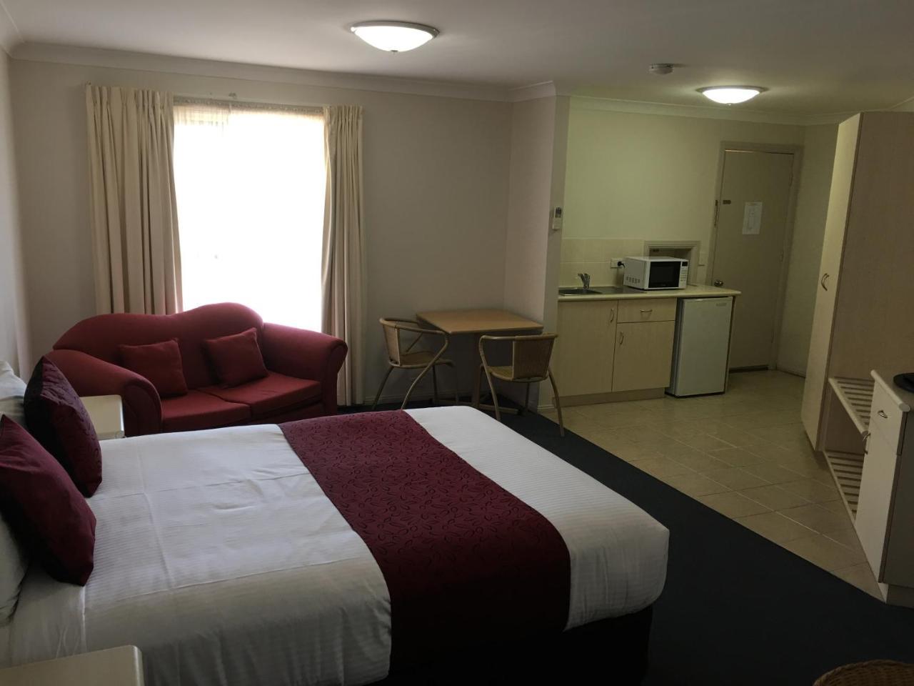 Tuckerbox Motor Inn Gundagai Kültér fotó
