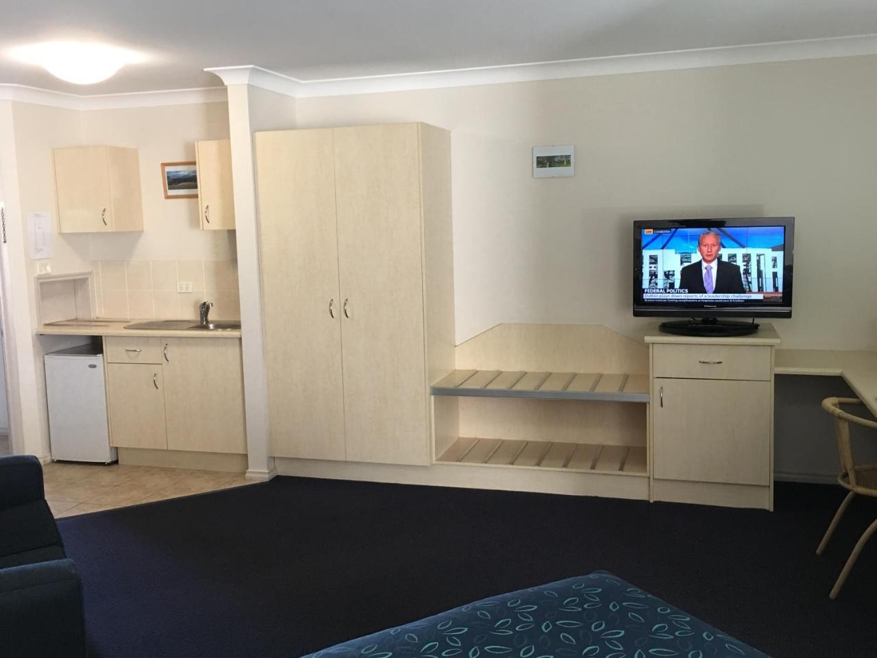 Tuckerbox Motor Inn Gundagai Kültér fotó