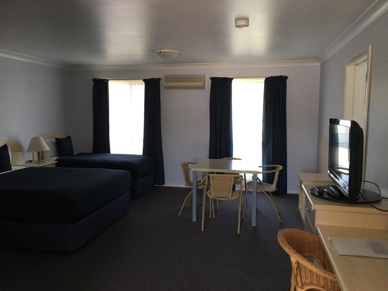 Tuckerbox Motor Inn Gundagai Kültér fotó