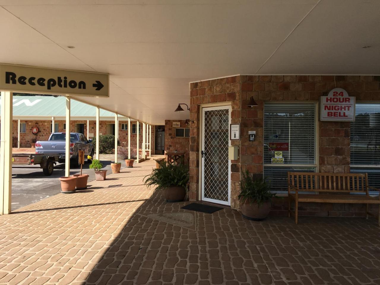 Tuckerbox Motor Inn Gundagai Kültér fotó